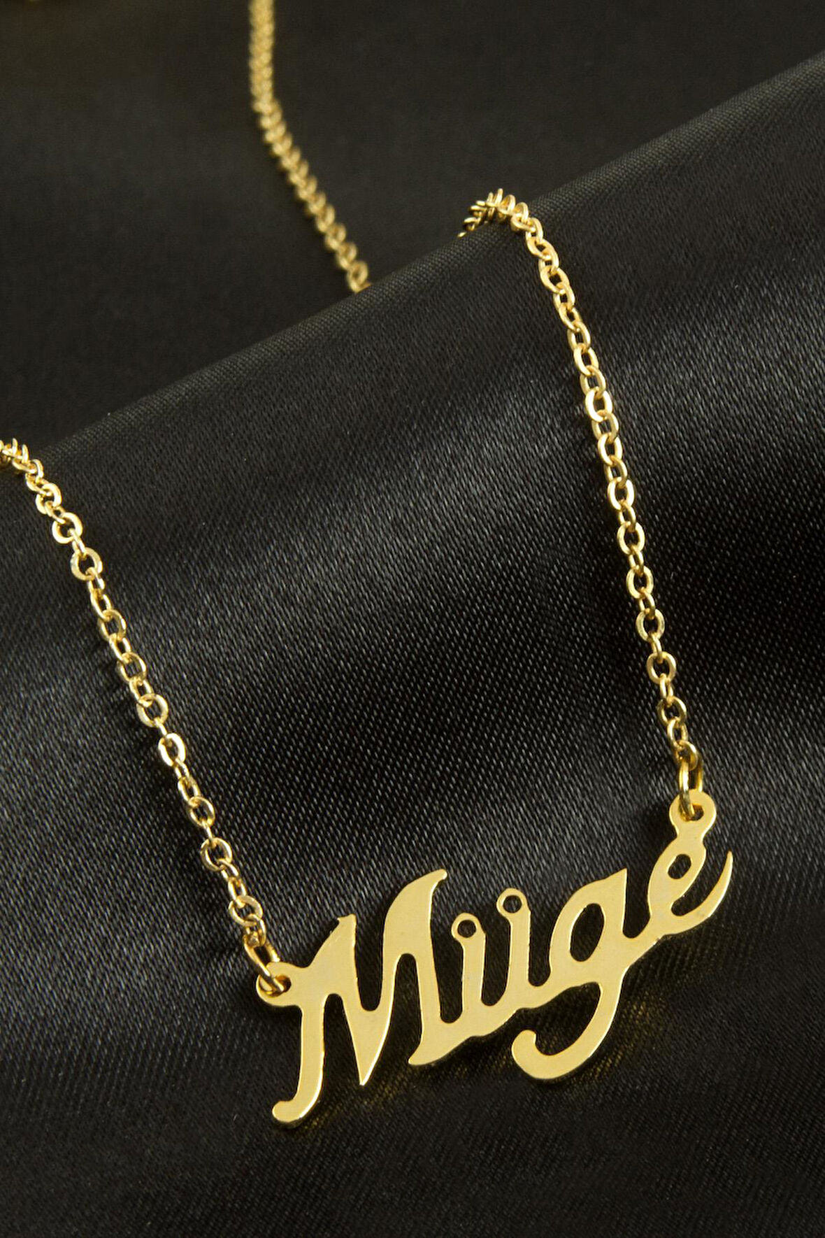 Müge isimli kolye (Kişiye Özel)