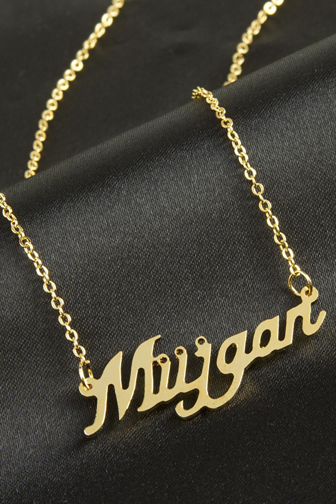 Müjgan isimli kolye (Kişiye Özel)