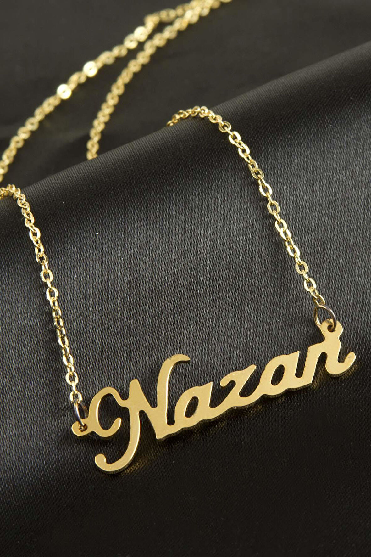 Nazan isimli kolye (Kişiye Özel)