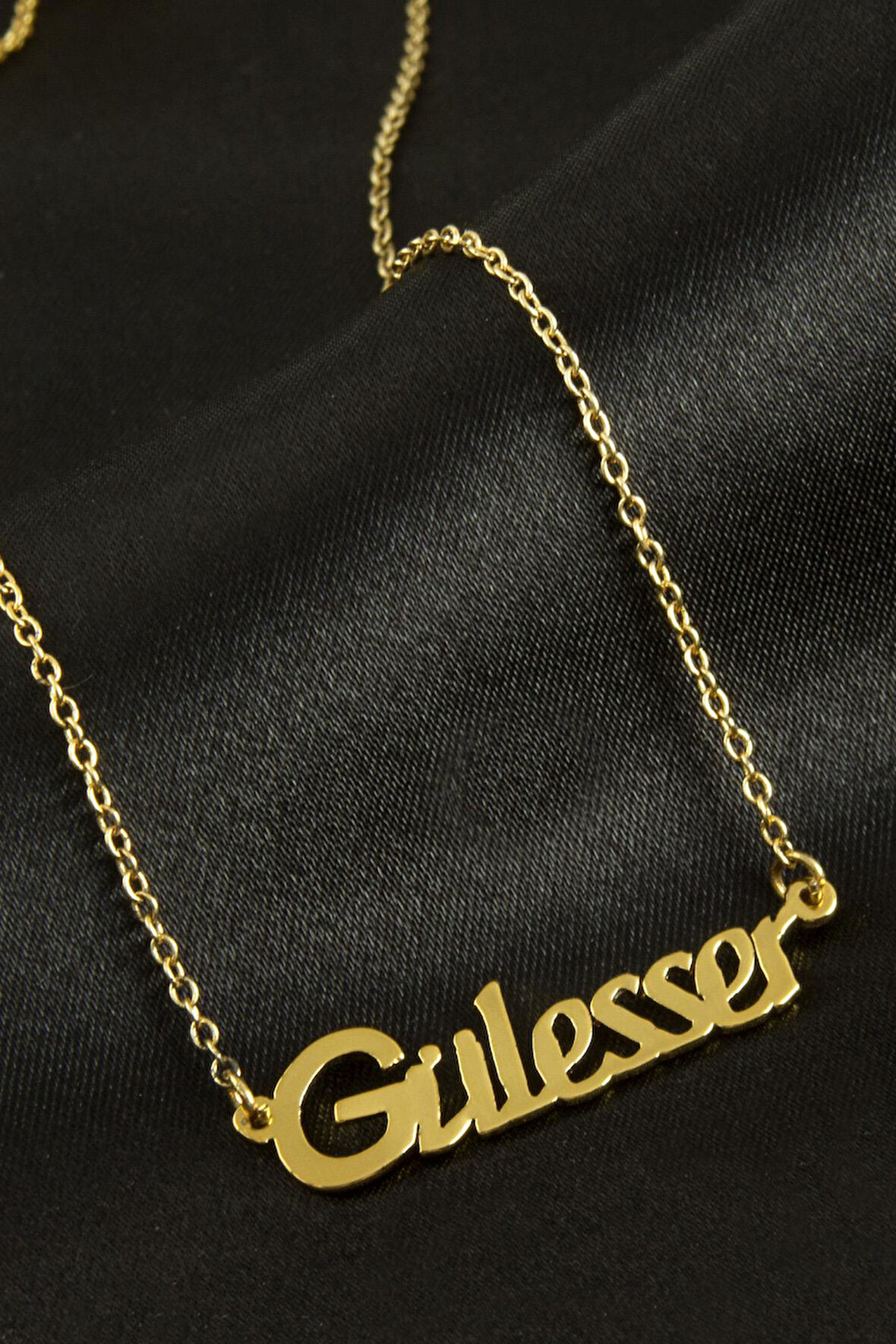 Gülesser isimli kolye (Kişiye Özel)