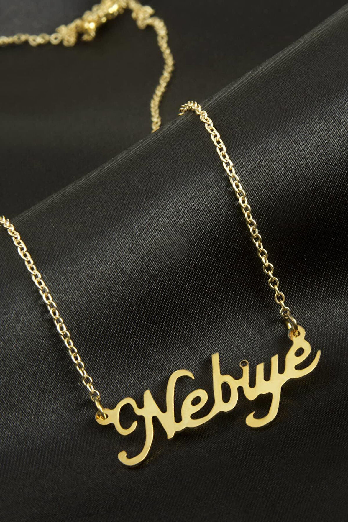 Nebiye isimli kolye (Kişiye Özel)