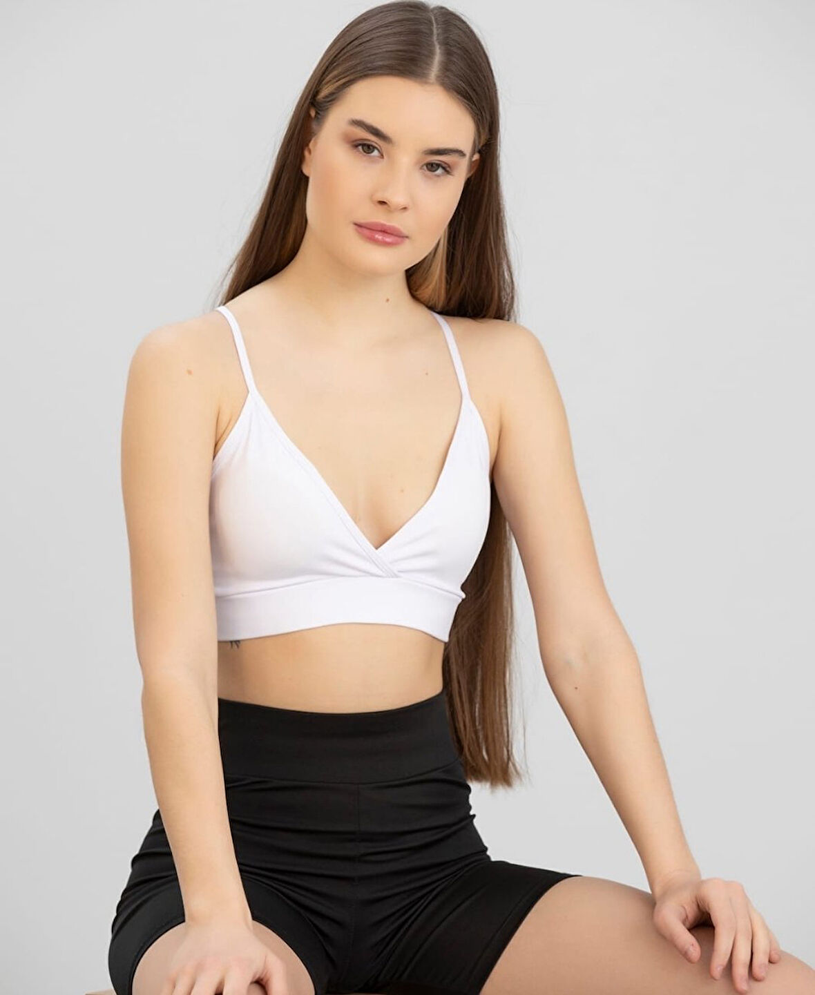 Aurafit Kaplı Arkası Çapraz Derin Dekolte İp Askılı Spor Sütyeni/Büstiyer-9026