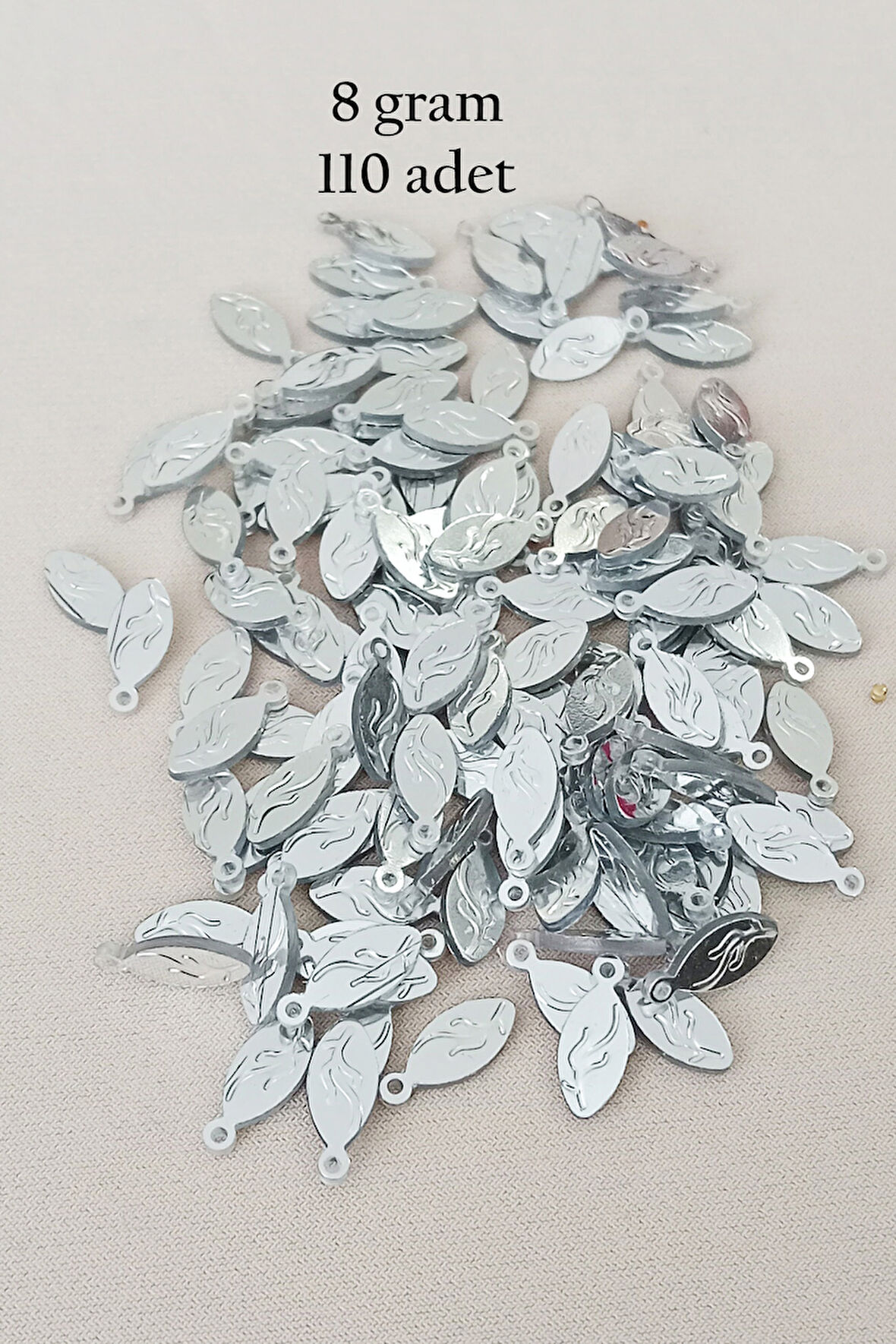 Oya Abiye Bileklik Kolye Pleksi Metalik Plastik Pul Gümüş Renk 8 gram 110 adet - BNC515