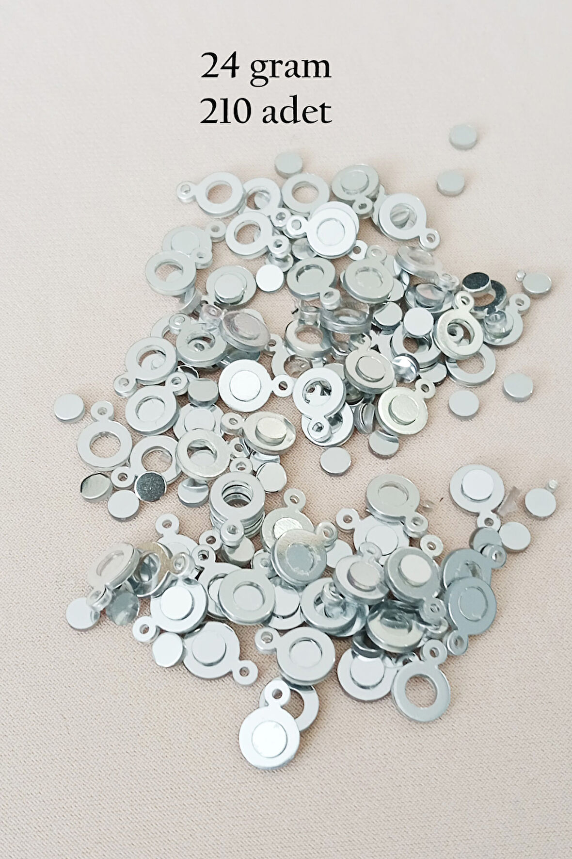 Oya Abiye Bileklik Kolye Pleksi Metalik Plastik Pul Gümüş Renk 24 gram 210 adet - BNC570