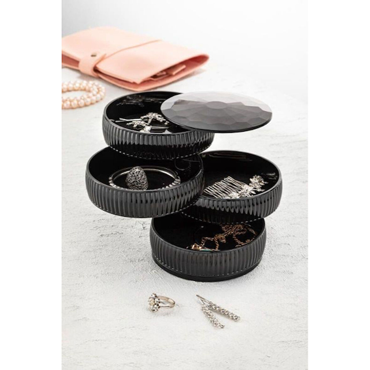 Periboia 4 Katlı Dönen Silindir Takı Organizeri