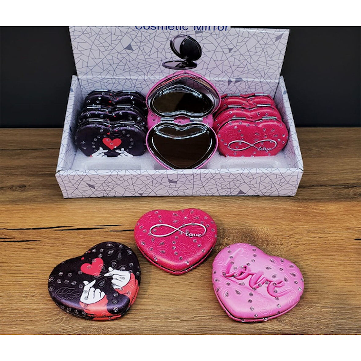 Periboia Kalpli Love Tasarımlı Cep Aynası