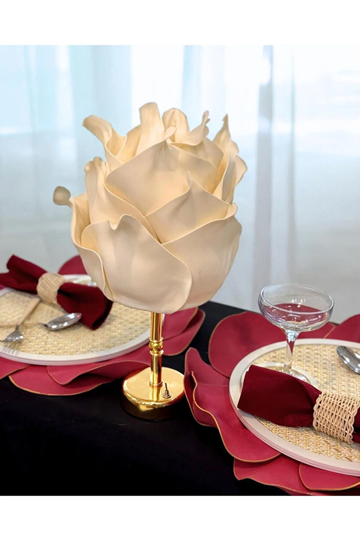İnci Beyazı Bej Krem Lotus Kablosuz Masa Lambası-Alt Uzun Parlak Gold