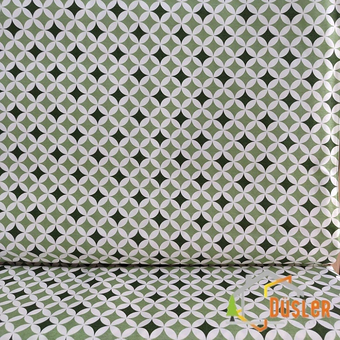 Yeşil Geometrik Desenli Su ve Leke İtici Panama Keteni Küçükçalık Premier Duck Kumaş Bezi 100x180