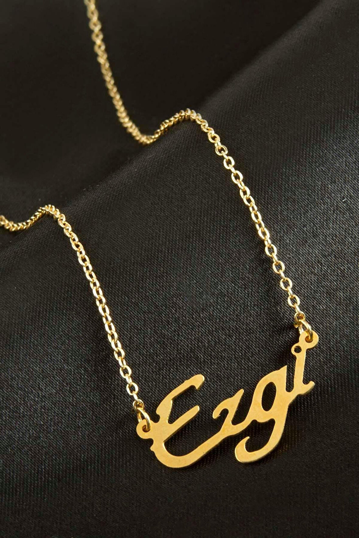 Ezgi İsimli Kolye (Kişiye Özel)