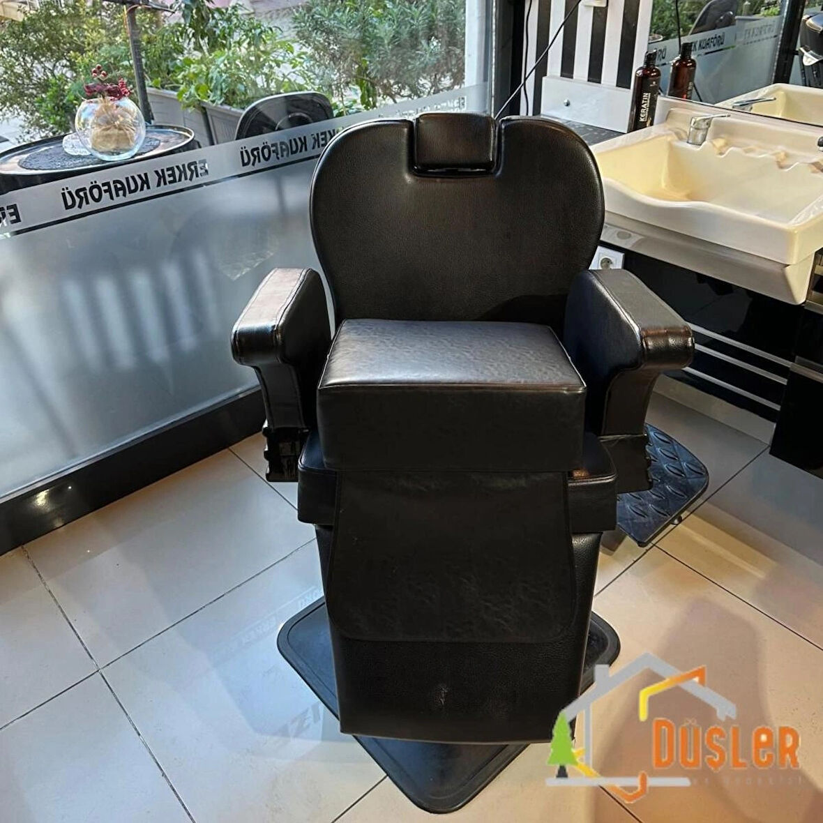 Siyah Çocuk Tıraş Koltuğu Yükseltici, Çocuk Berber Koltuğu Traş Pufu, Çocuk Yükseltici Minder, Çocuk Kuaför Minderi