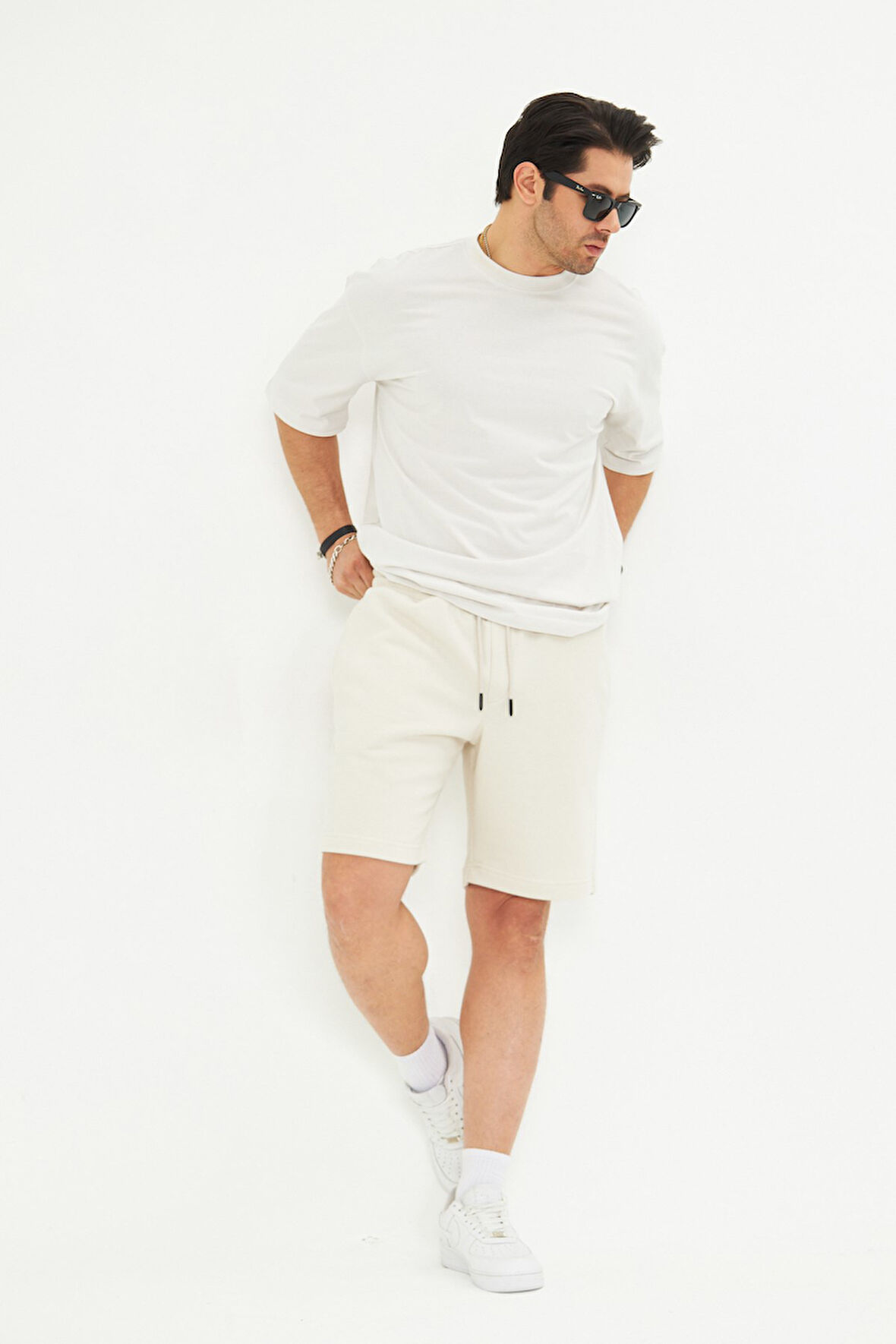 Erkek Pamuklu Basic Oversize  Bisiklet Yaka Kısa Kollu Tişört