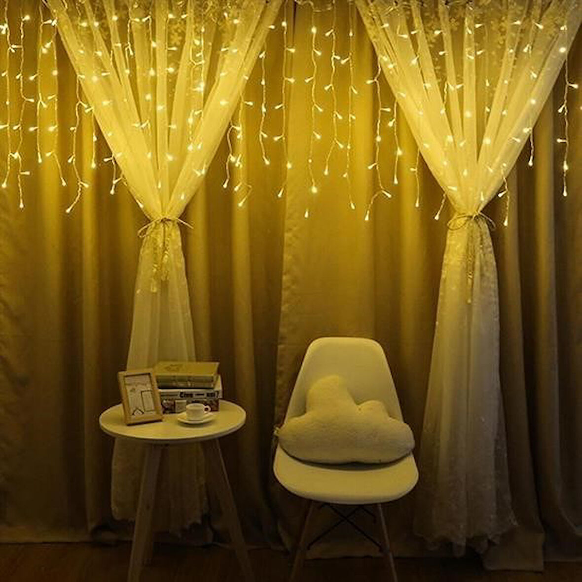 Meleners® 8 Fonksiyonlu 16 Saçaklı Perde Led 3 x 1 (Günışığı)