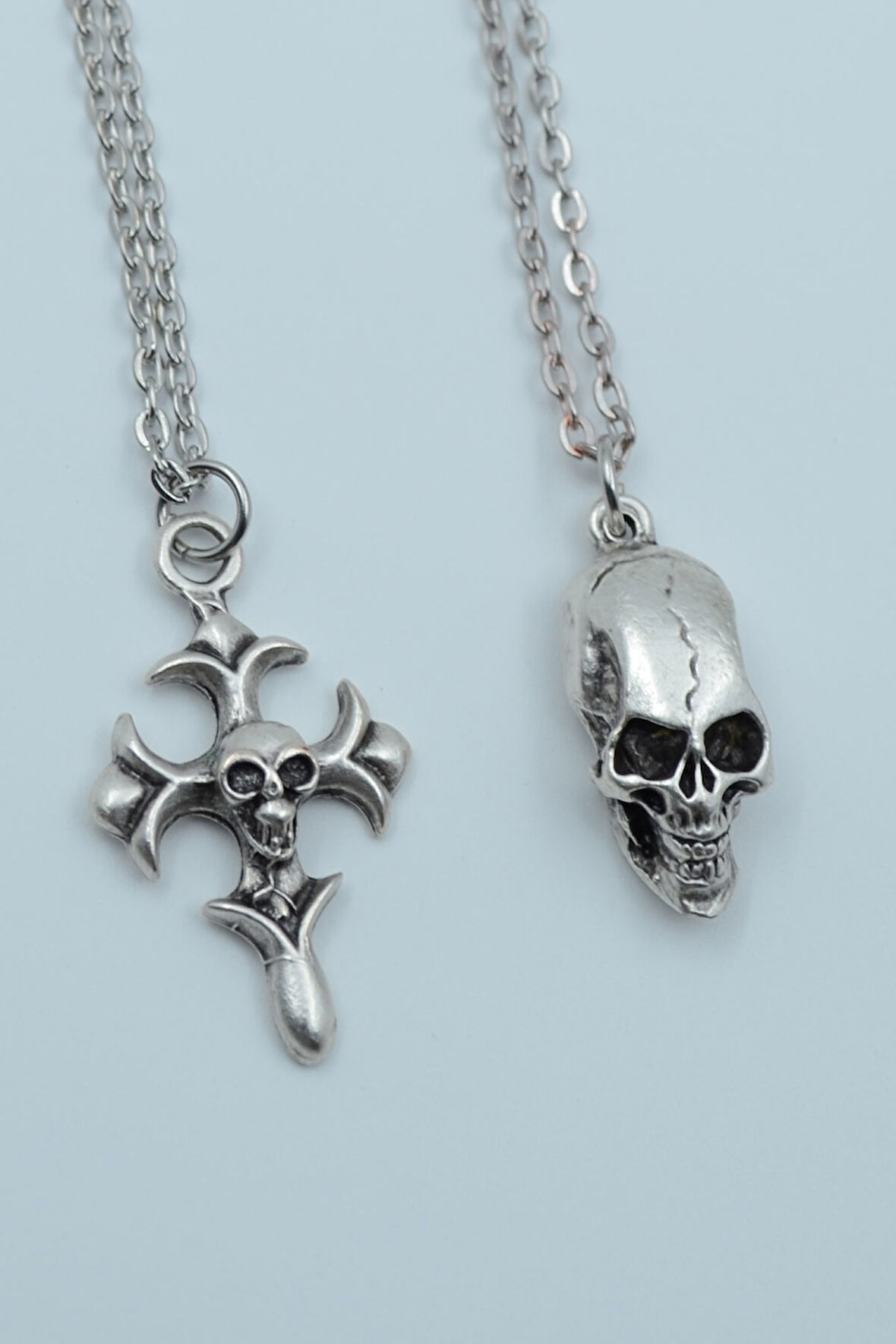 2'li Kuru Kafa Haç Gümüş Kaplama Kolye Seti