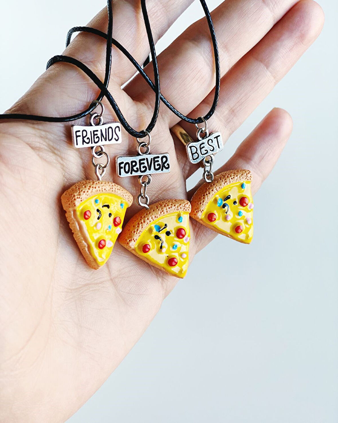 Pizza Dilimleri 3'lü Bff Kolye Aksesuar Şık Hediyelik Süs Takı