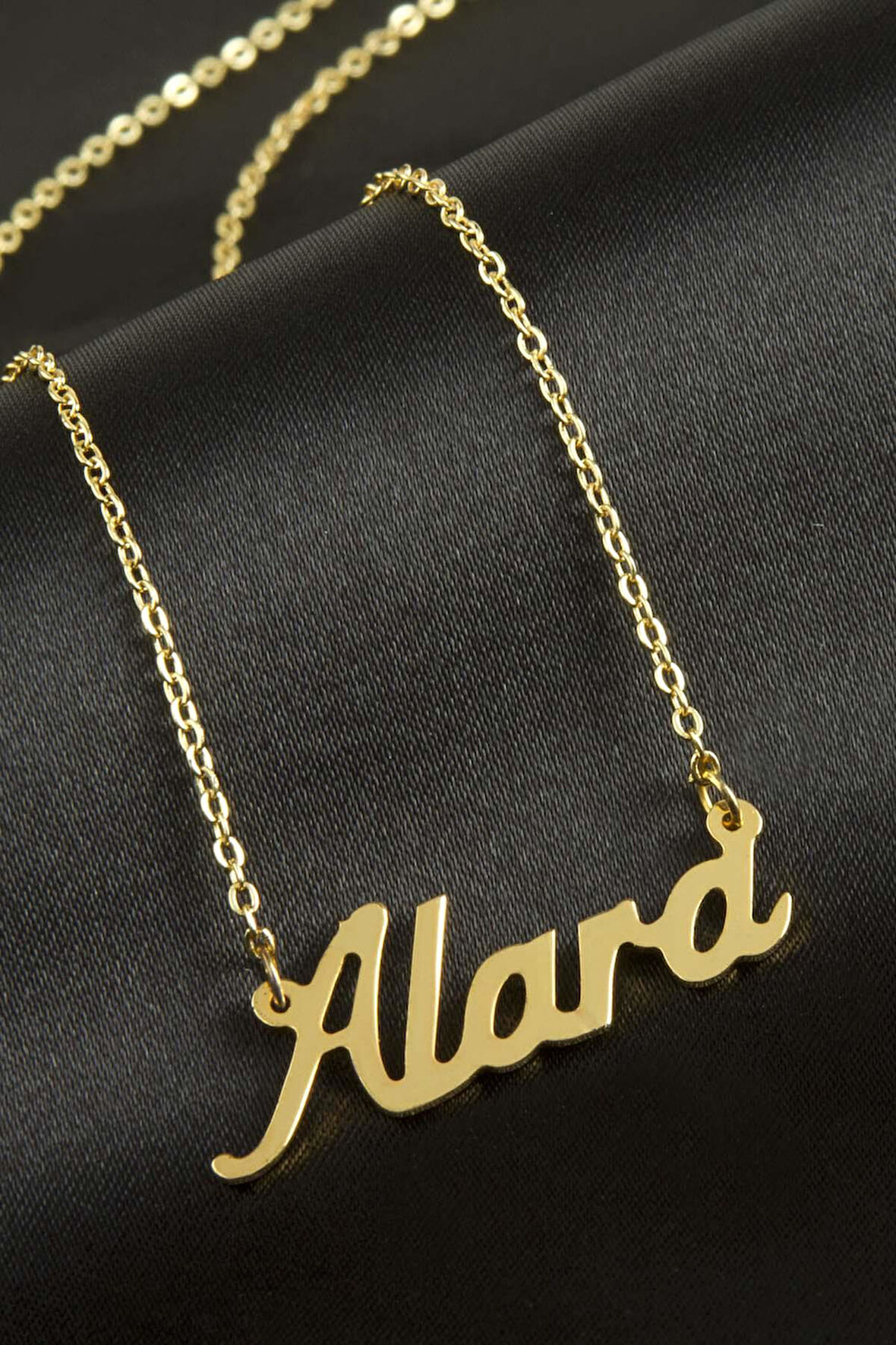 Alara isimli kolye (Kişiye Özel)