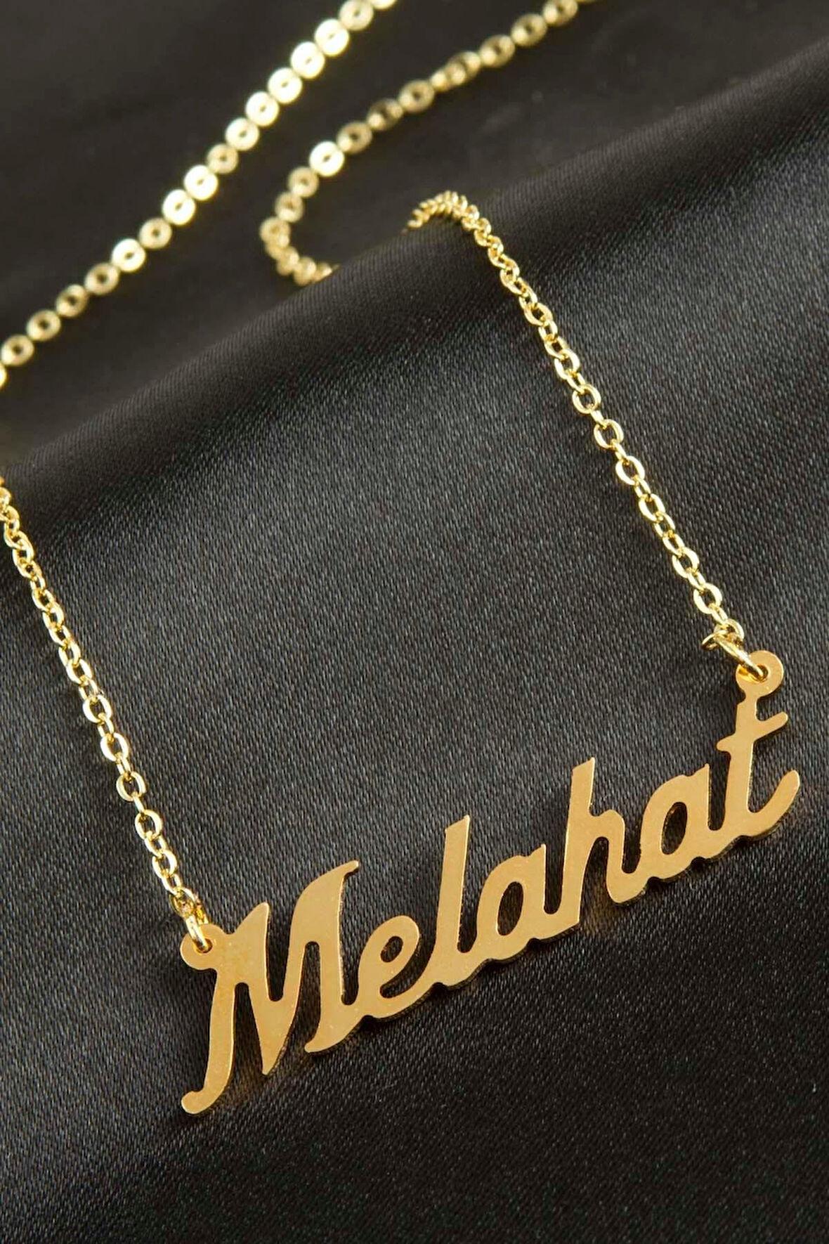 Melahat İsimli Kolye (Kişiye Özel)