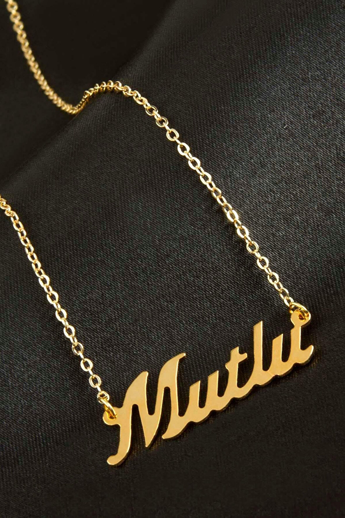 Mutlu İsimli Kolye (Kişiye Özel)