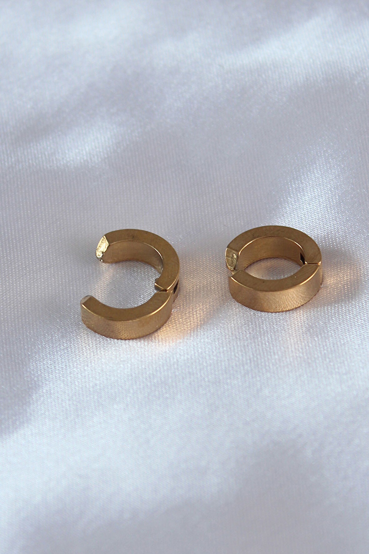  316L Çelik Gold Renk Sıkıştırmalı Erkek Küpe