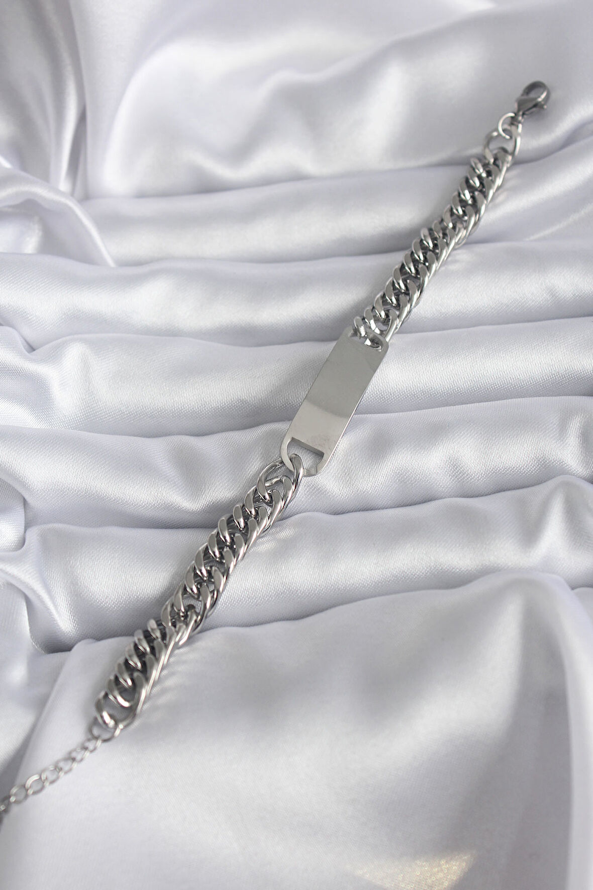  316L Çelik Gümüş Renk İsim Yazılabilir Plaka Model Kadın Bileklik