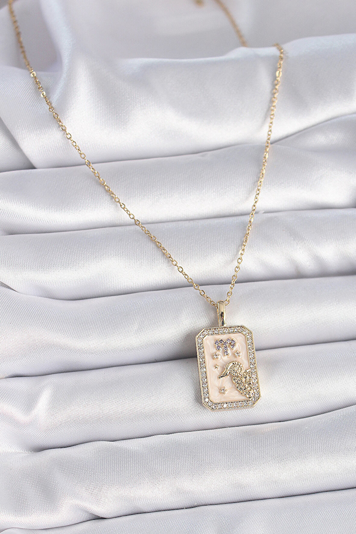  316L Çelik Gold Renk Zincir Koç Burcu Zirkon Taşlı Kadın Kolye