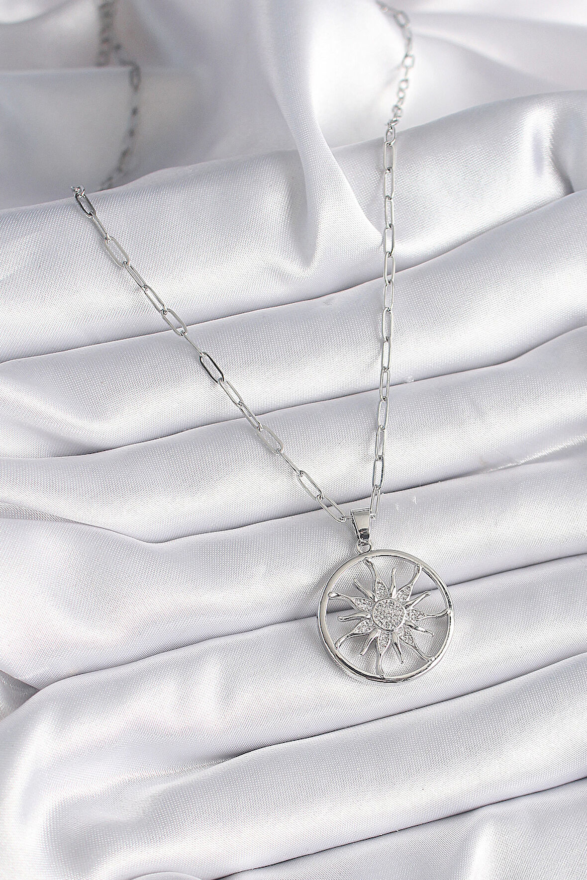  316L Çelik Gümüş Renk Zirkon Taşlı Güneş Madalyon Model Kadın Kolye