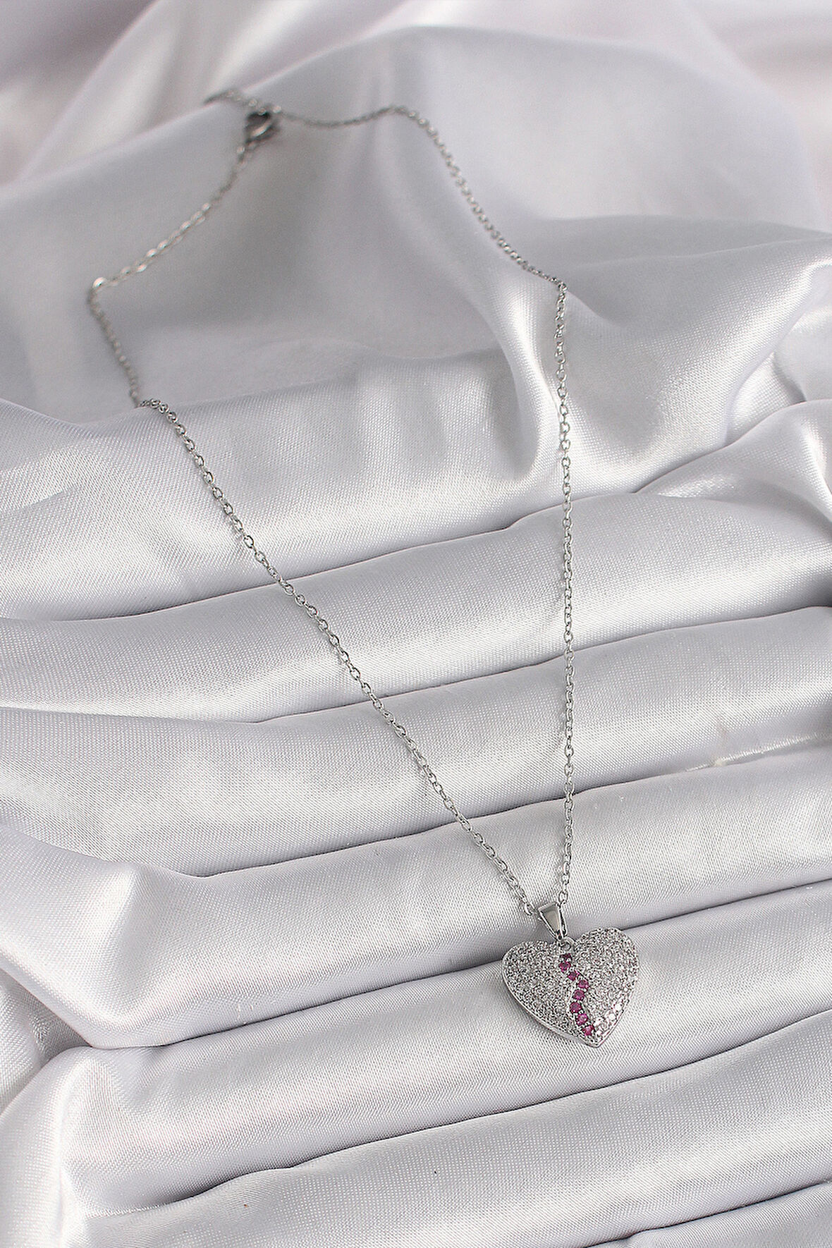  316L Çelik Gümüş Renk Zincir Zirkon Taşlı Kalp Model Kadın Kolye