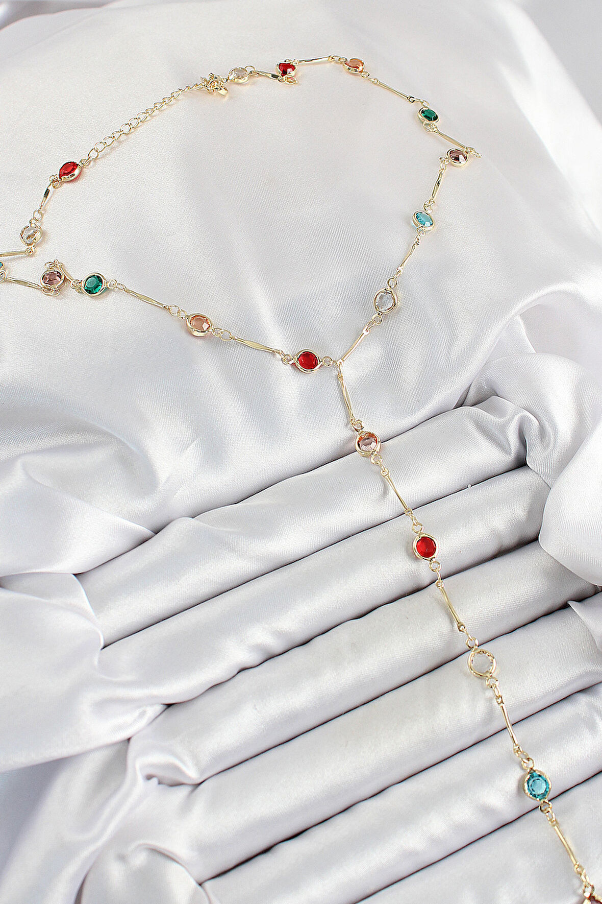  Pirinç Asorti Model Gold Renk Zirkon Taşlı Y Kolye