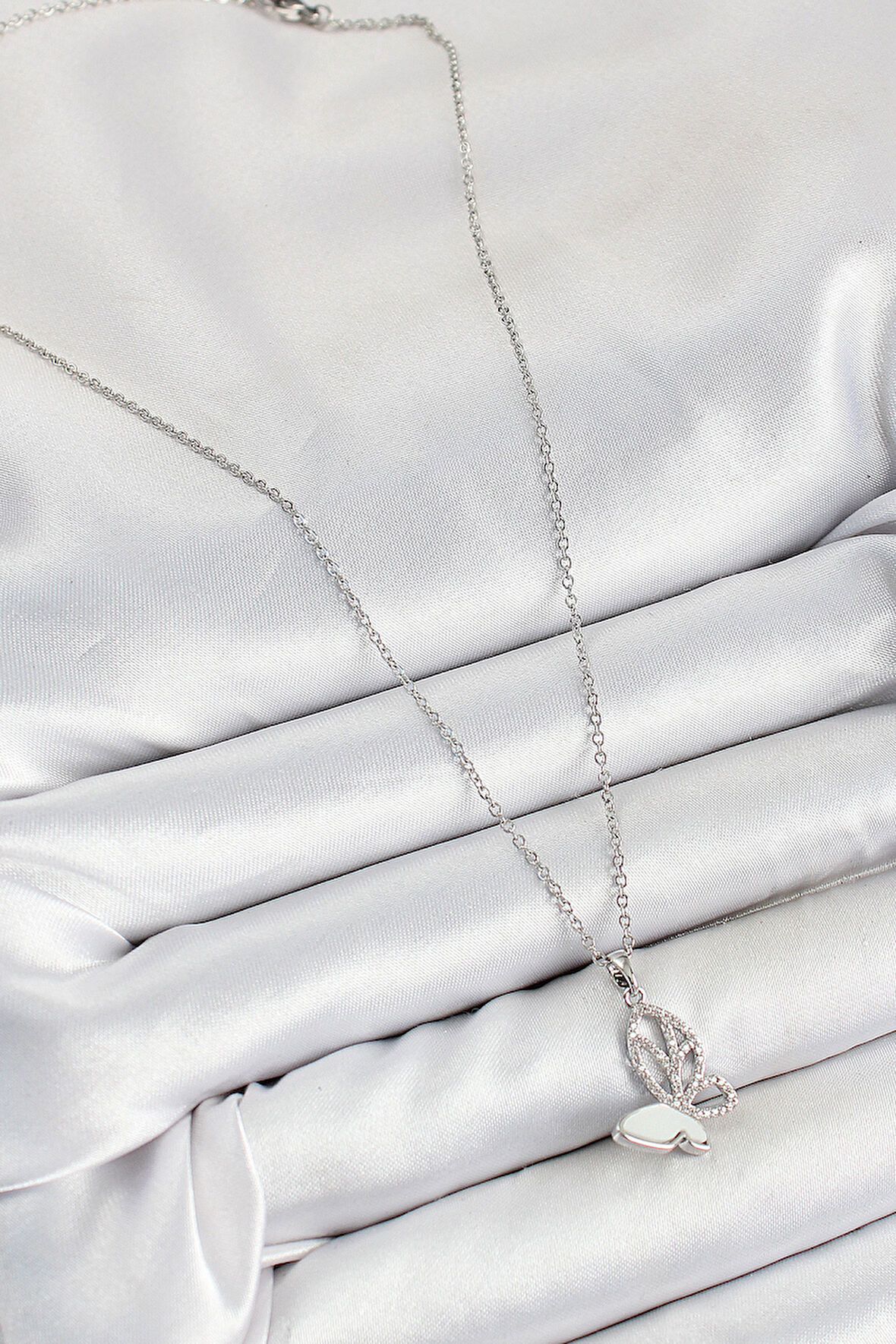  316L Çelik Zirkon Taşlı Kelebek Model Gümüş Renk Kadın Kolye