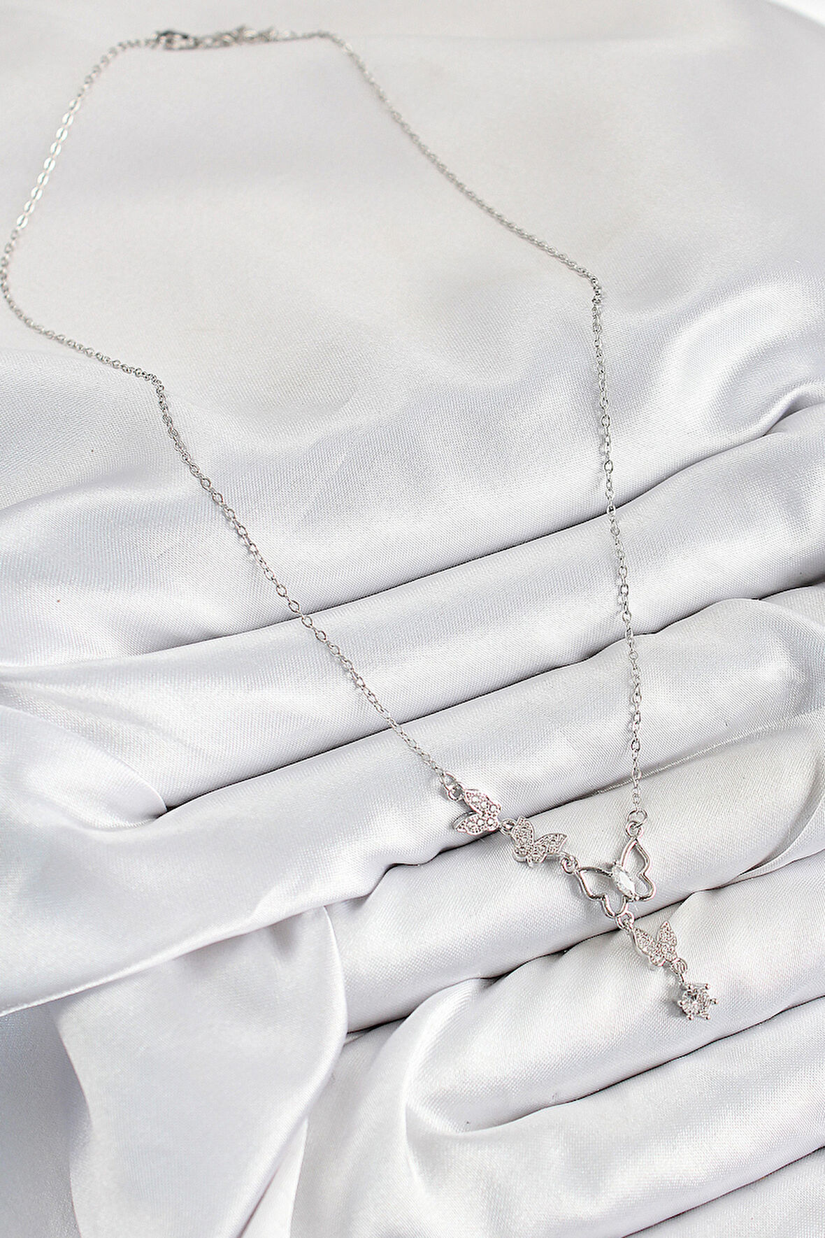  316L Çelik Zirkon Taşlı Kelebek Model Gümüş Renk Kadın Kolye