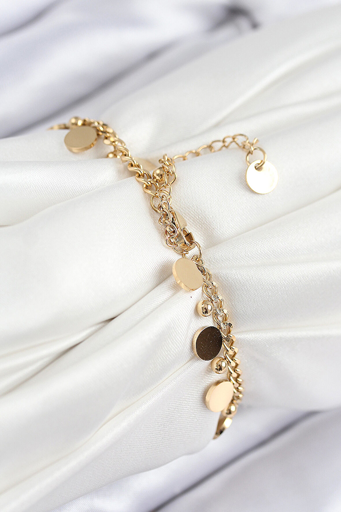  316L Çelik Sıralı Pul Model Gold Renk Kadın Bileklik