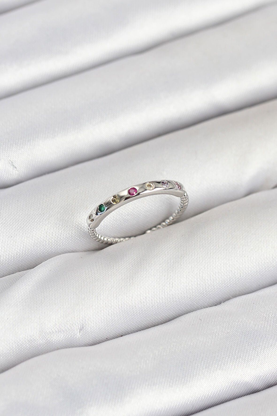  Pirinç Gümüş Renk Renkli Zirkon Taşlı Kadın Yüzük