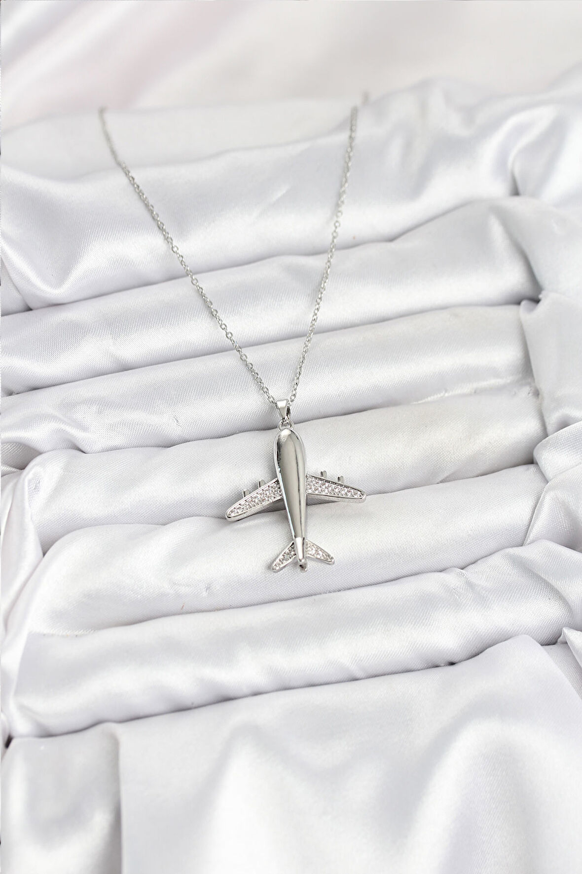  316L Çelik Zincir Gümüş Renk Uçak Model Kadın Kolye