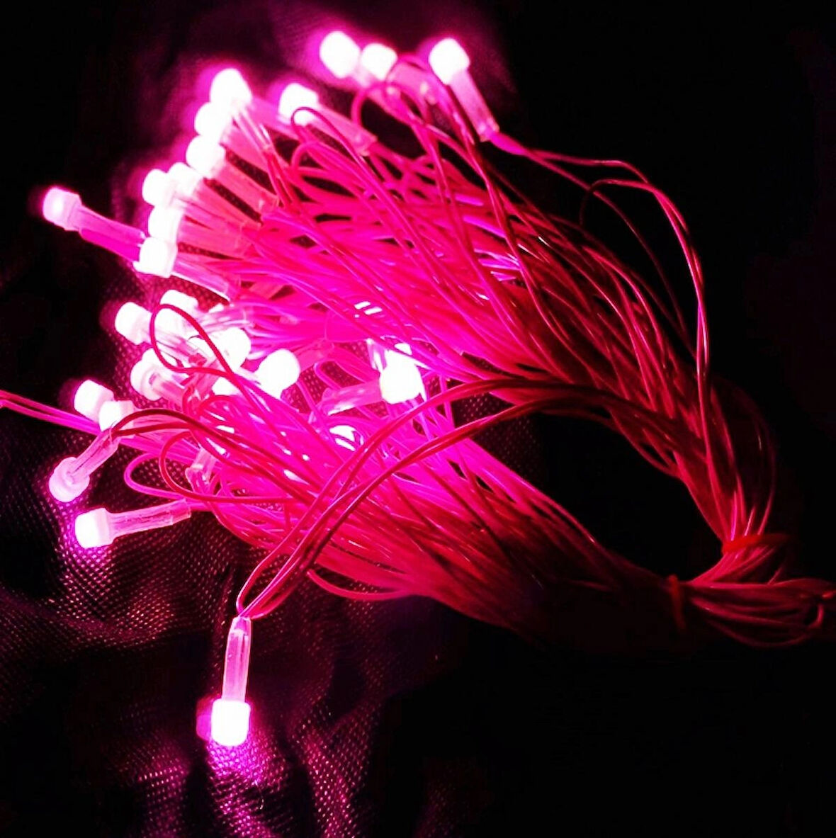 Yılbaşı Aydınlatması 10 Metre 220 Vold Sabit Aydınlatma 38 LED Işık- Fişli pembe