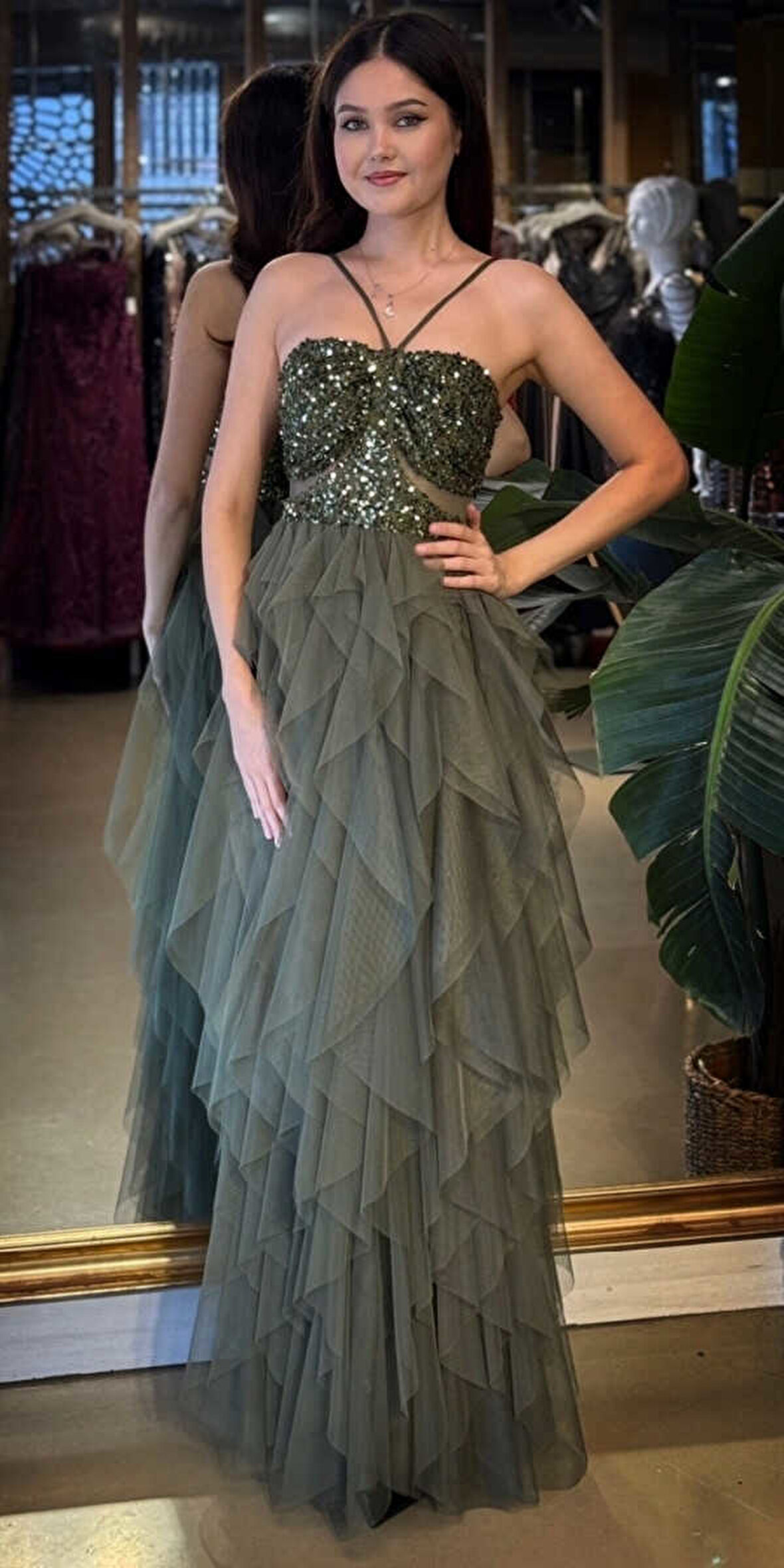 Olive İp Askılı  Bel Dekolteli Kloş Etekli Likralı Tül Uzun Abiye Elbise 11048-04