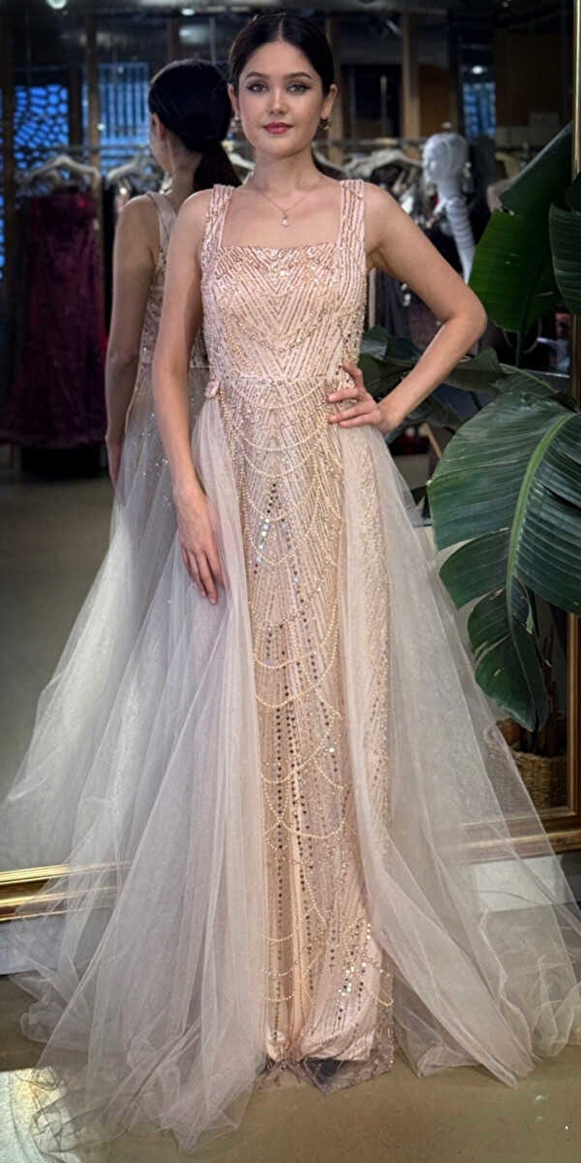 Pudra Renk Kare Yaka Kalın Askı Çıkarılabilir Kuyruk Pullu Boncuklu Uzun Abiye Elbise 11055-02