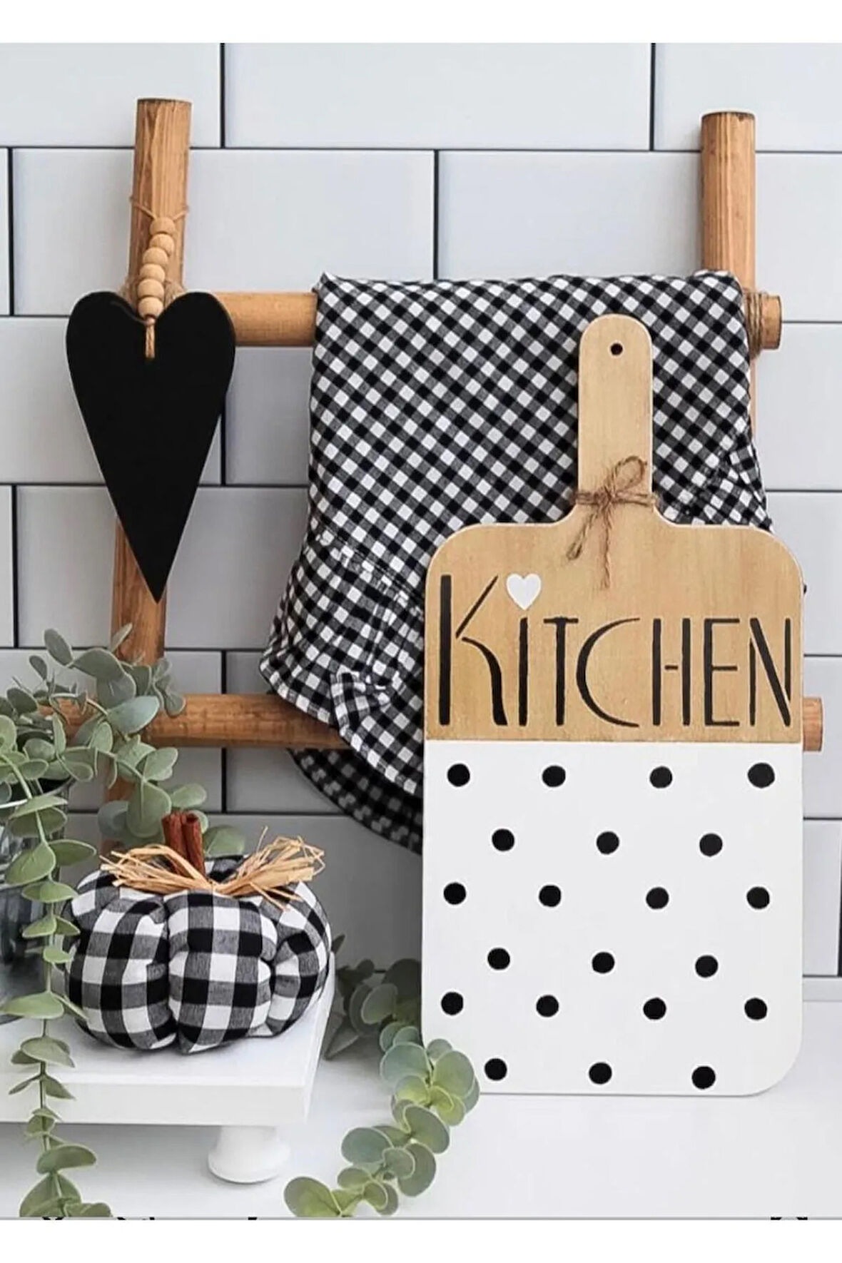 Kesme Tahtası Görünümlü Kitchen Yazılı İskandinav Tarz Mutfak,Duvar,Tezgah,Askı Süsü