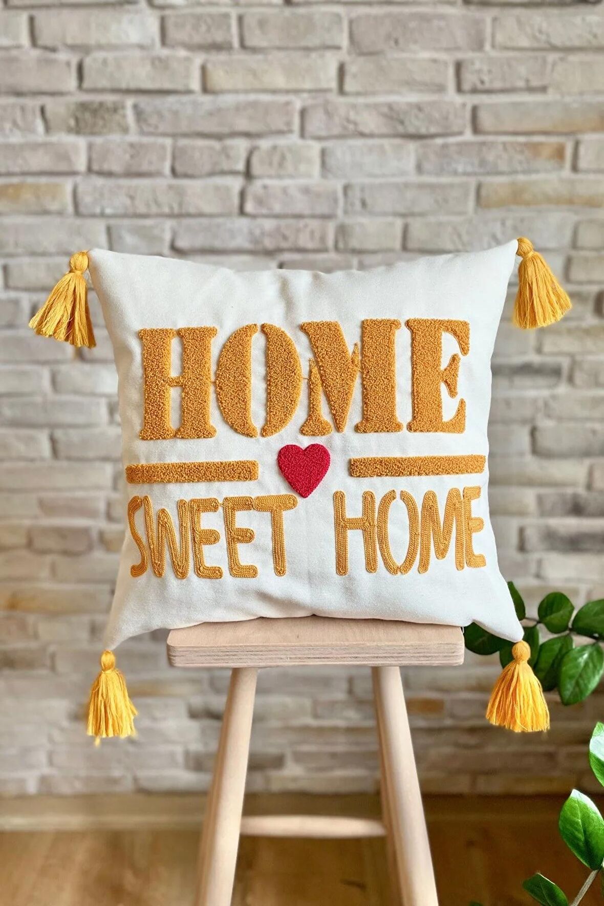 Swita Home Punch İşlemeli Tekli Dekoratif Home Sweet Home Kırlent Kılıfı (PANÇ)