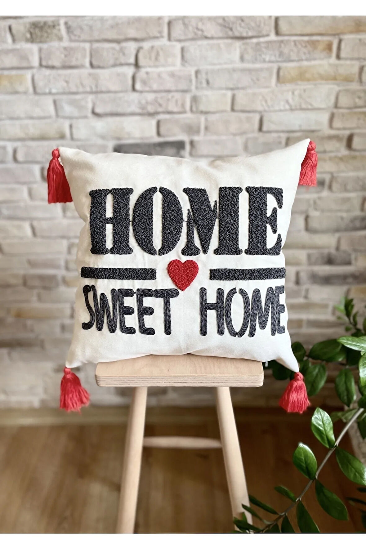 Swita Home Punch Işlemeli Tekli Dekoratif Home Sweet Home Kırlent Kılıfı (PANÇ)
