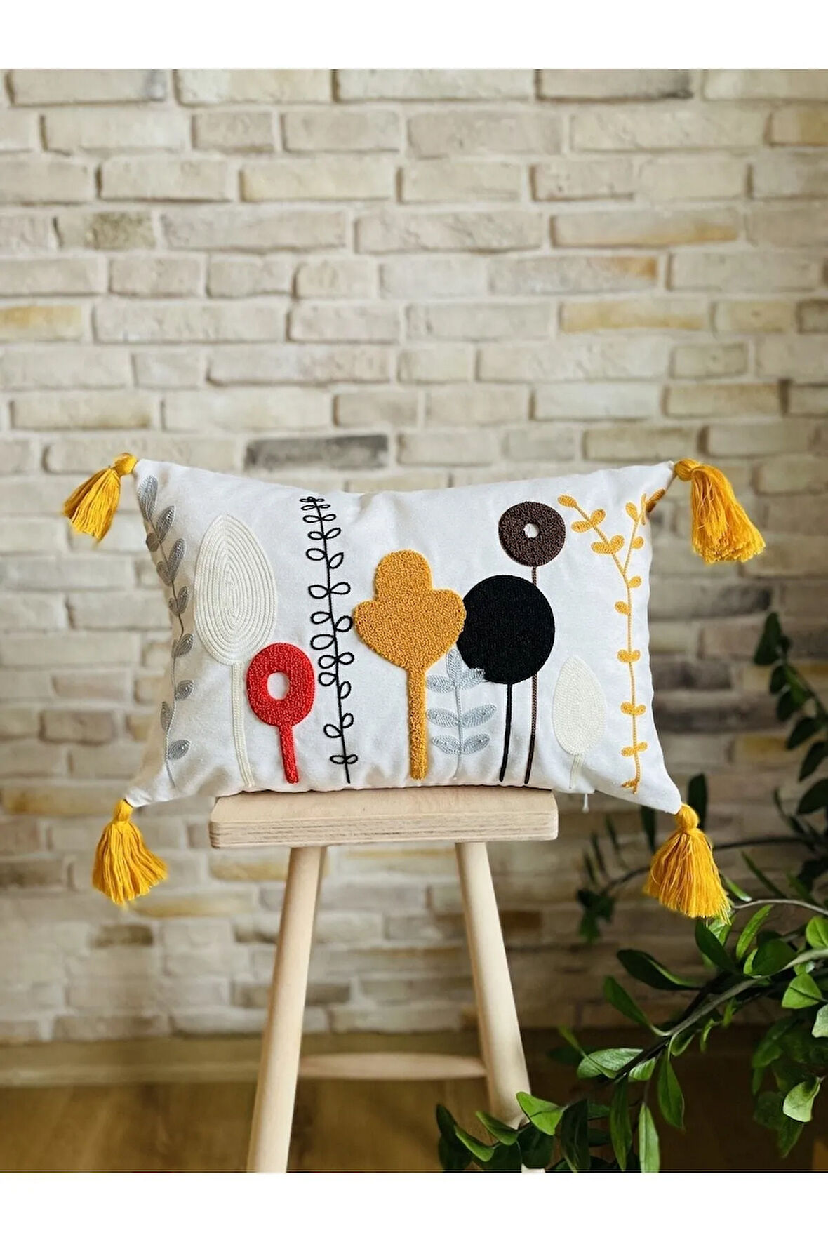 Swita Home Tekli Dekoratif Punch Işlemeli Tasarım Kırlent Kılıfı
