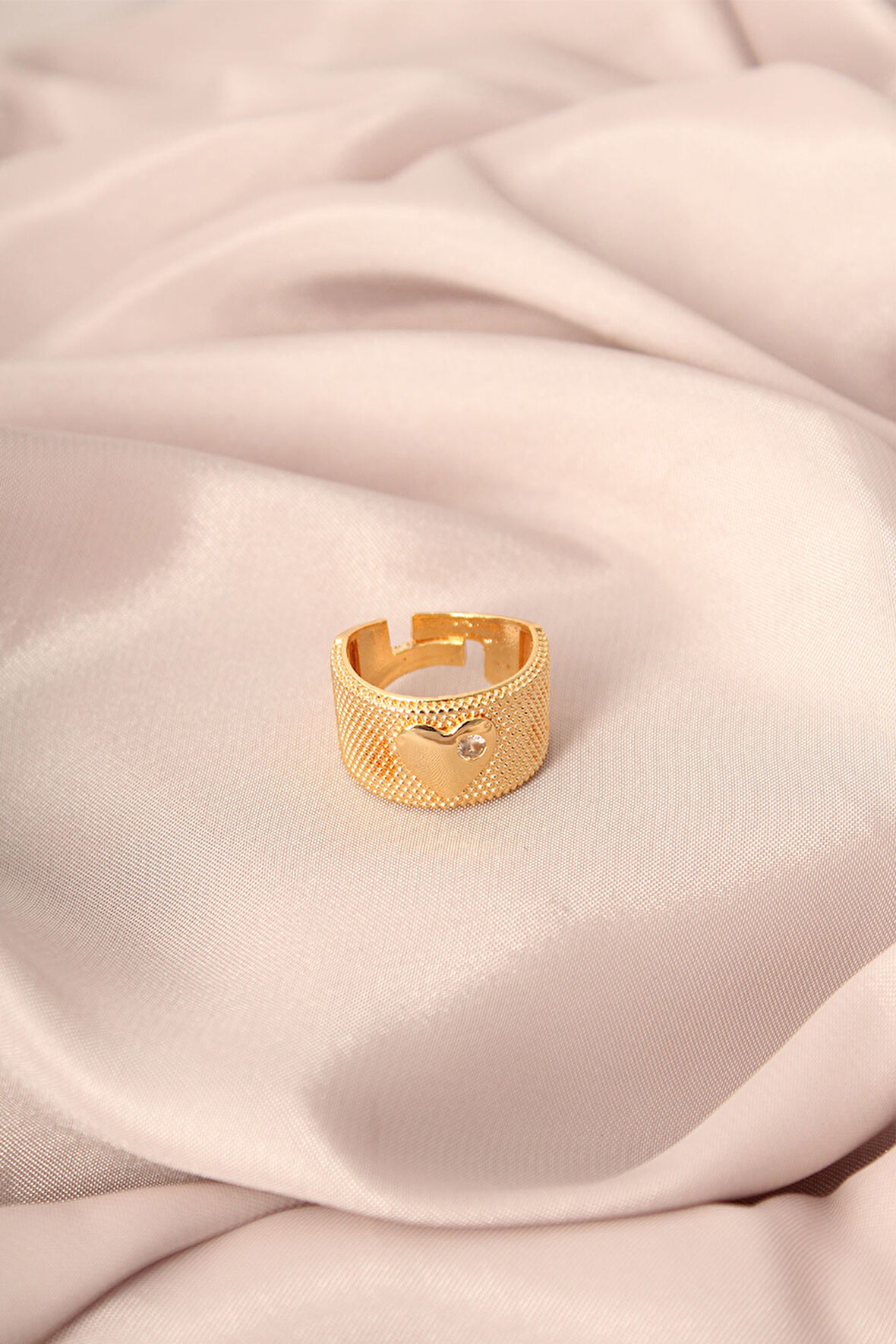 Gold Renk Metal Zirkon Taşlı Kalp Model Ayarlanabilir Kadın Yüzük