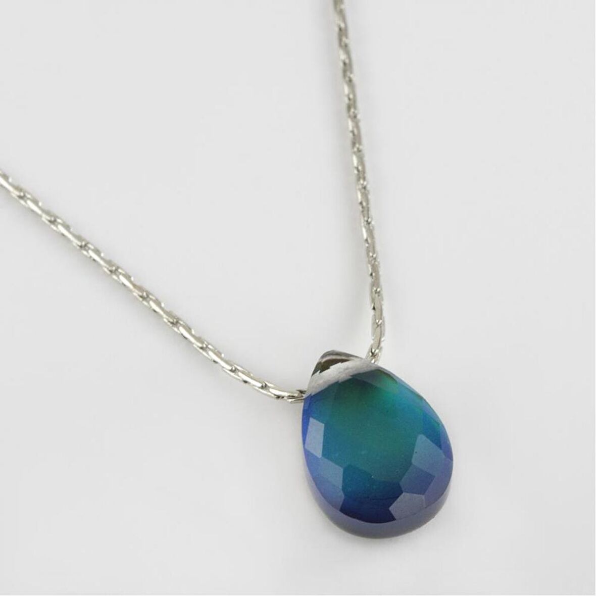 His Taşı Kolye ( Renk değiştiren kolye )