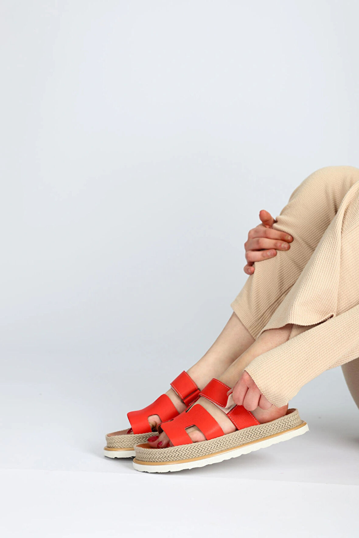 Kadın Hakiki Deri Kırmızı Renk Rahat Yazlık Sandalet – Hrms Model Ortopedik Eva Taban