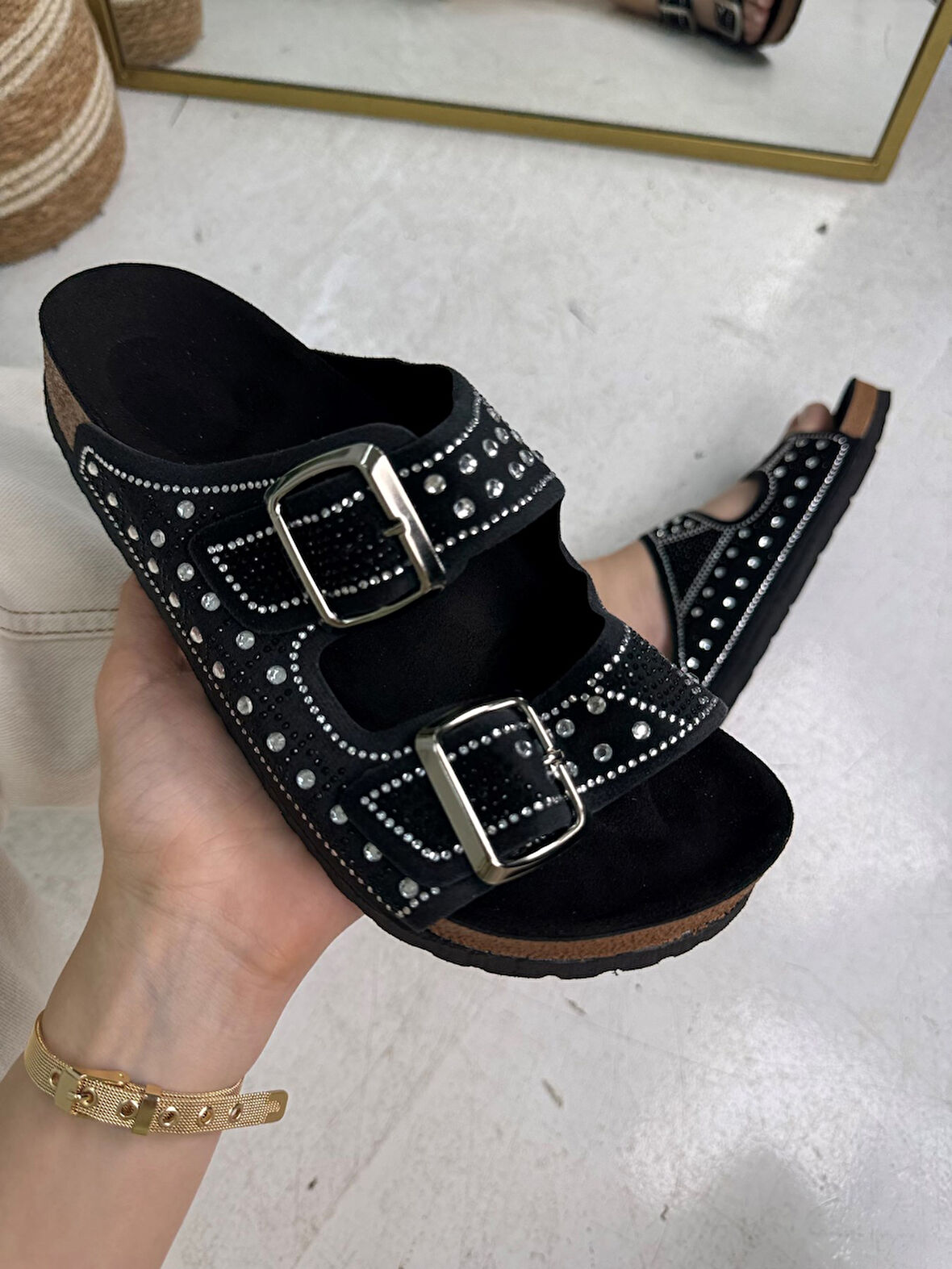 Günlük Kadın Terlik Çift Tokalı Boncuk Detaylı Yumuşak Rahat Ortopedik Mantar Taban Ayakkabı 114