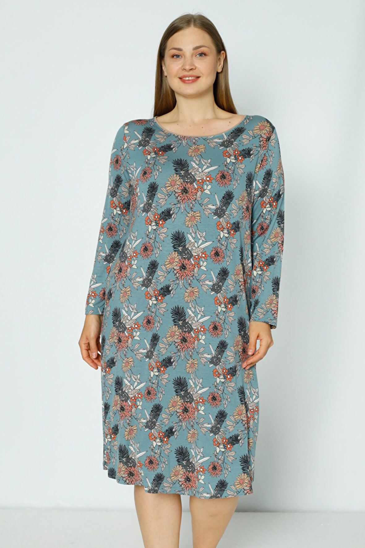 Desenli Uzun Kollu Büyük Beden Likralı Viskon Gecelik