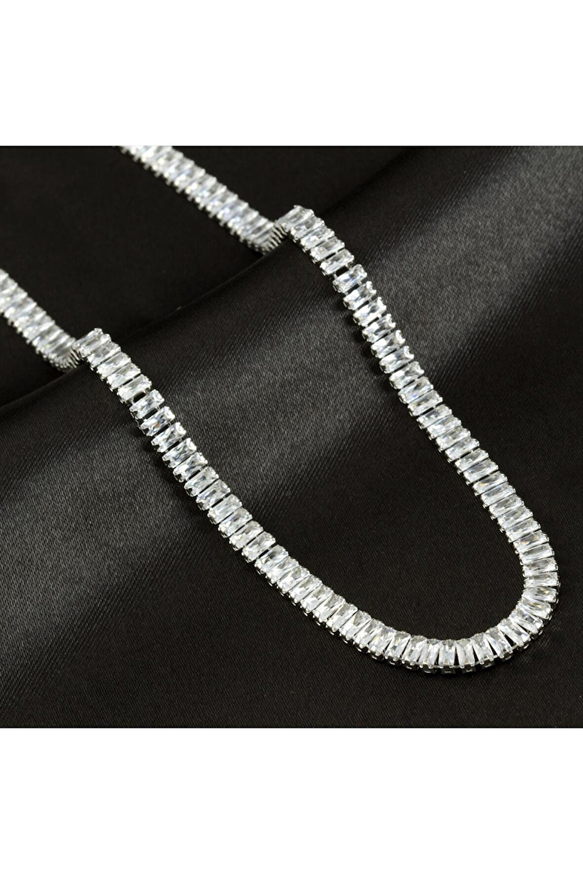 4 mm Baget Taşlı Zirkon Lüks Çelik Kolye