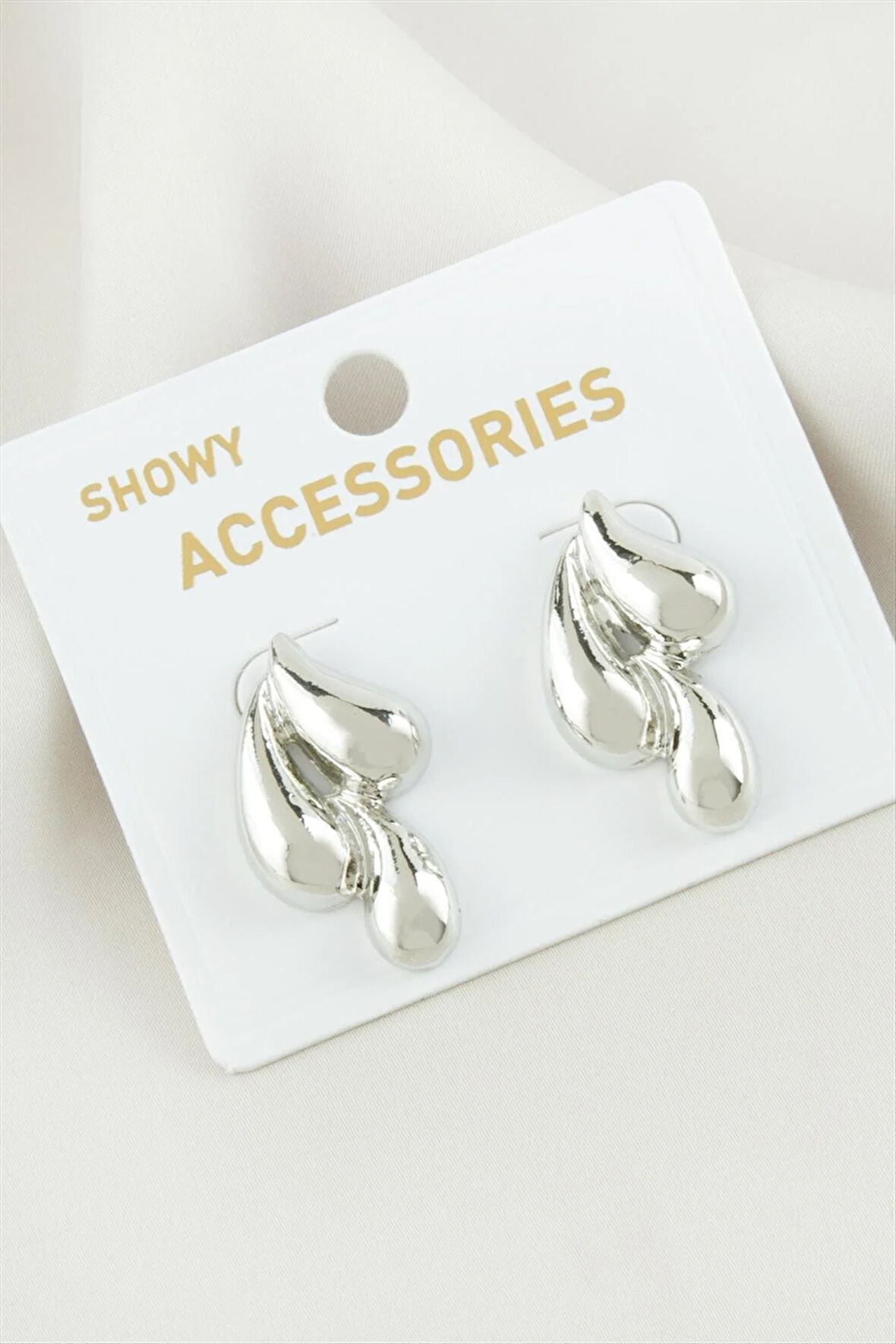 Su Damlası Metal Küpe