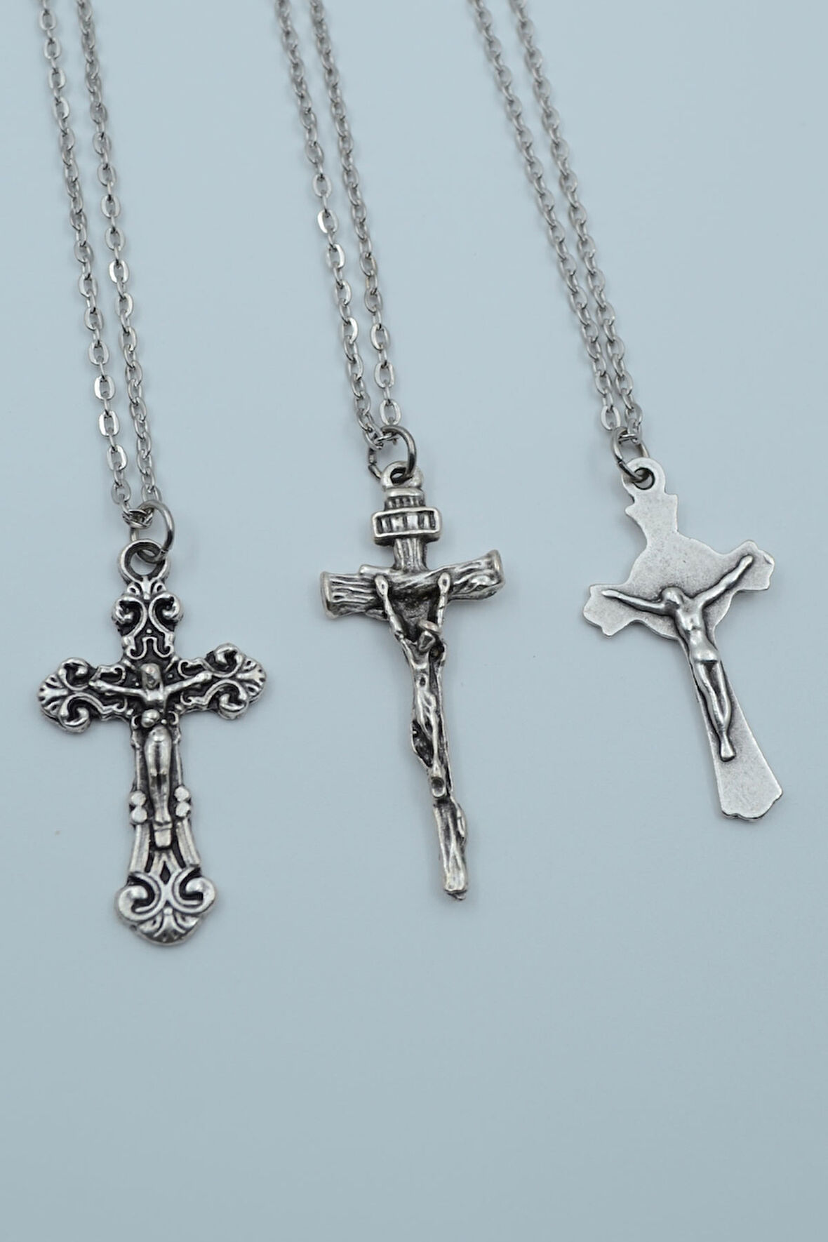 3'lü Hz İsa Haç Çarmıh Gümüş Kaplama Kolye Seti