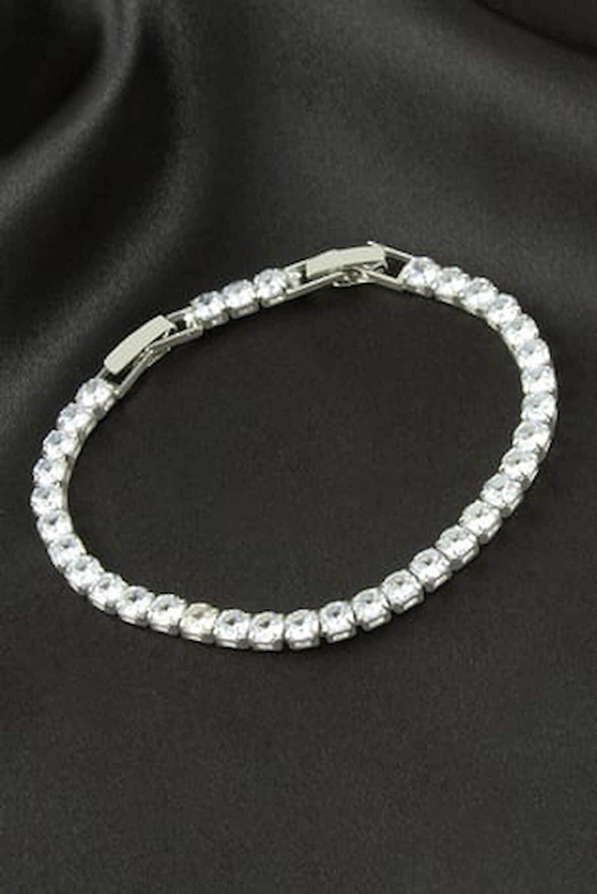 Yuvarlak Zirkon Taşlı Lüks Kararmaz Bileklik 4 mm