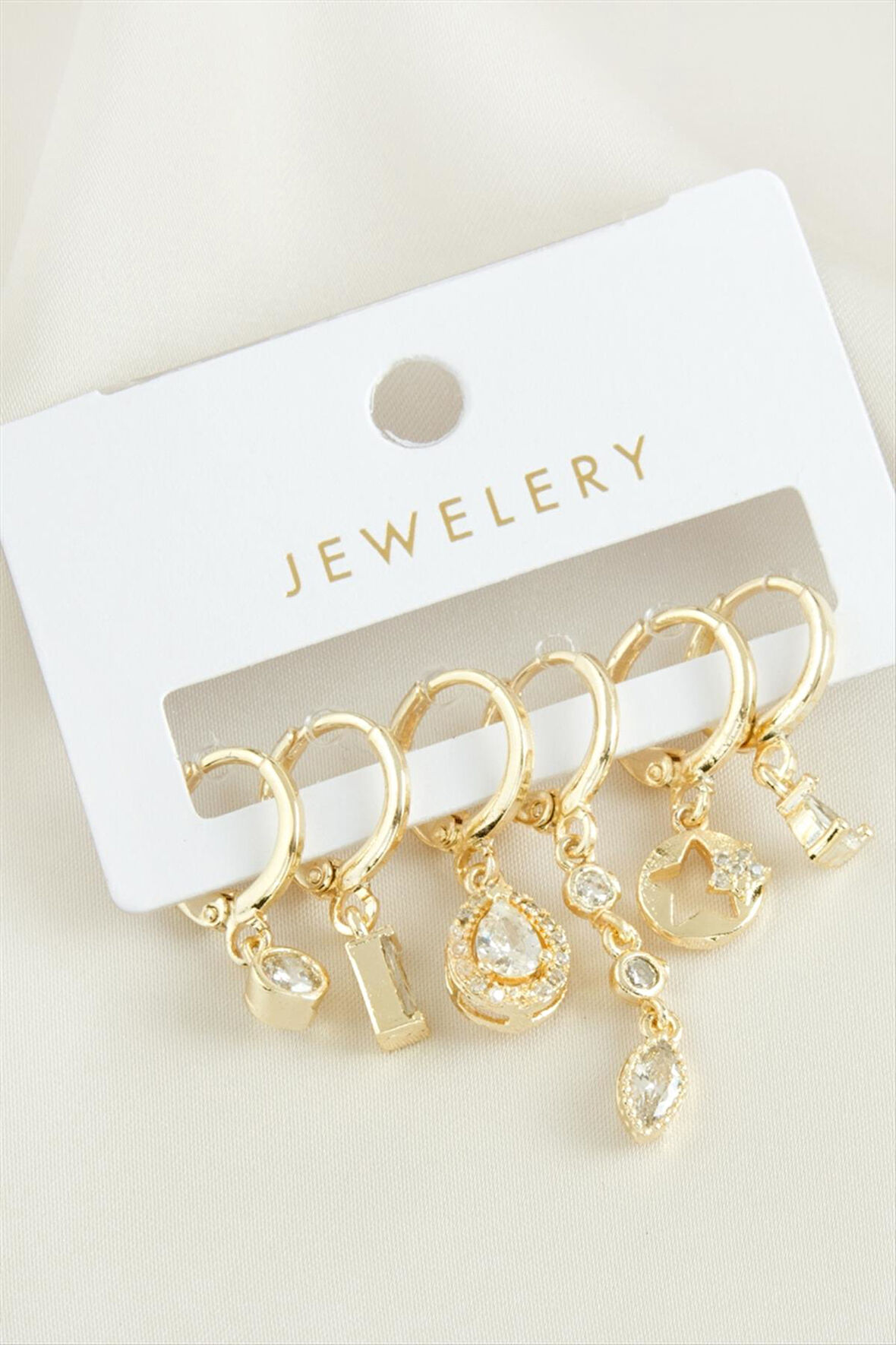 6 Adet Yıldız Zirkon Taşlı Küpe