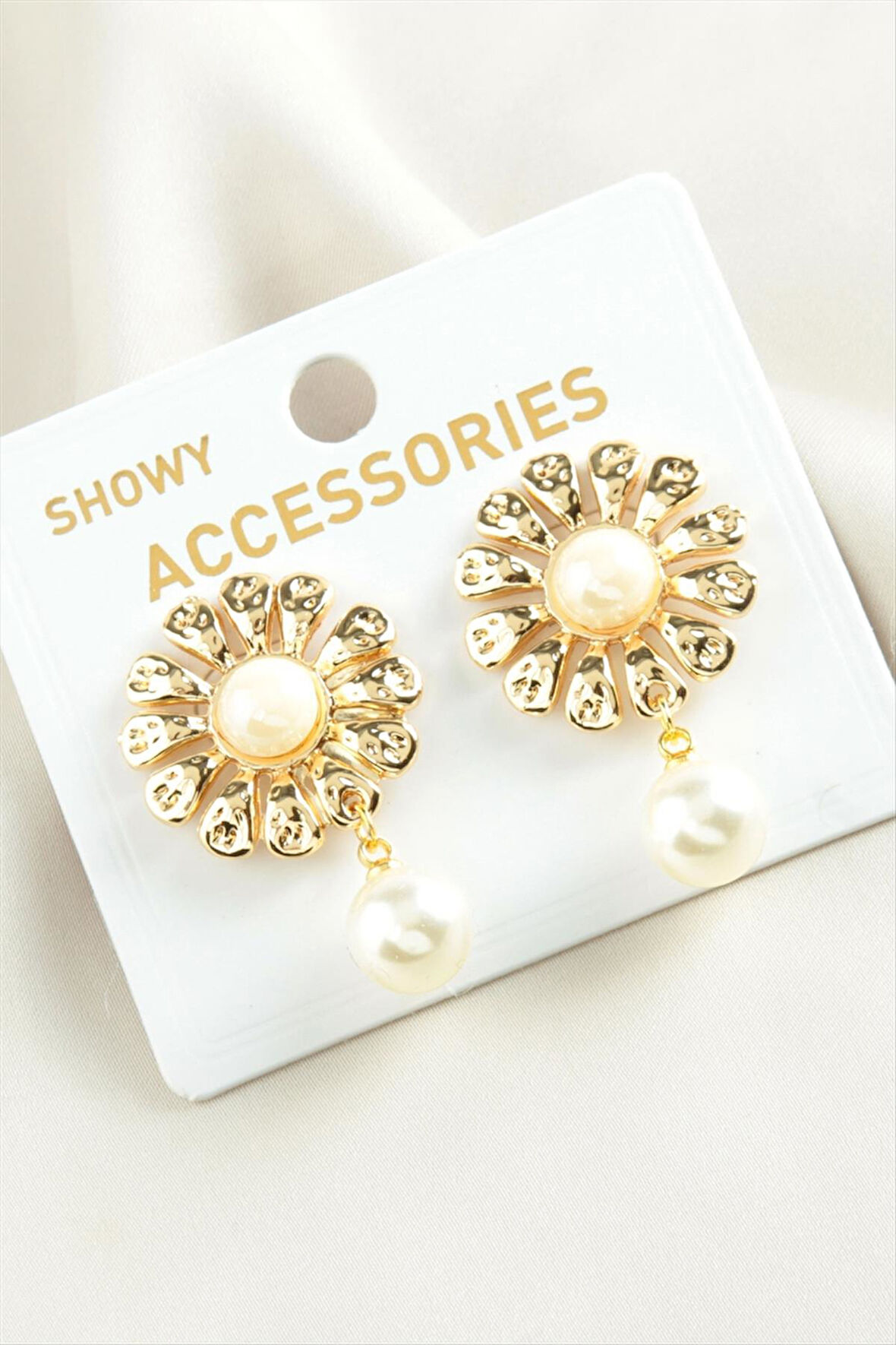 Papatya Trend İnci Küpe